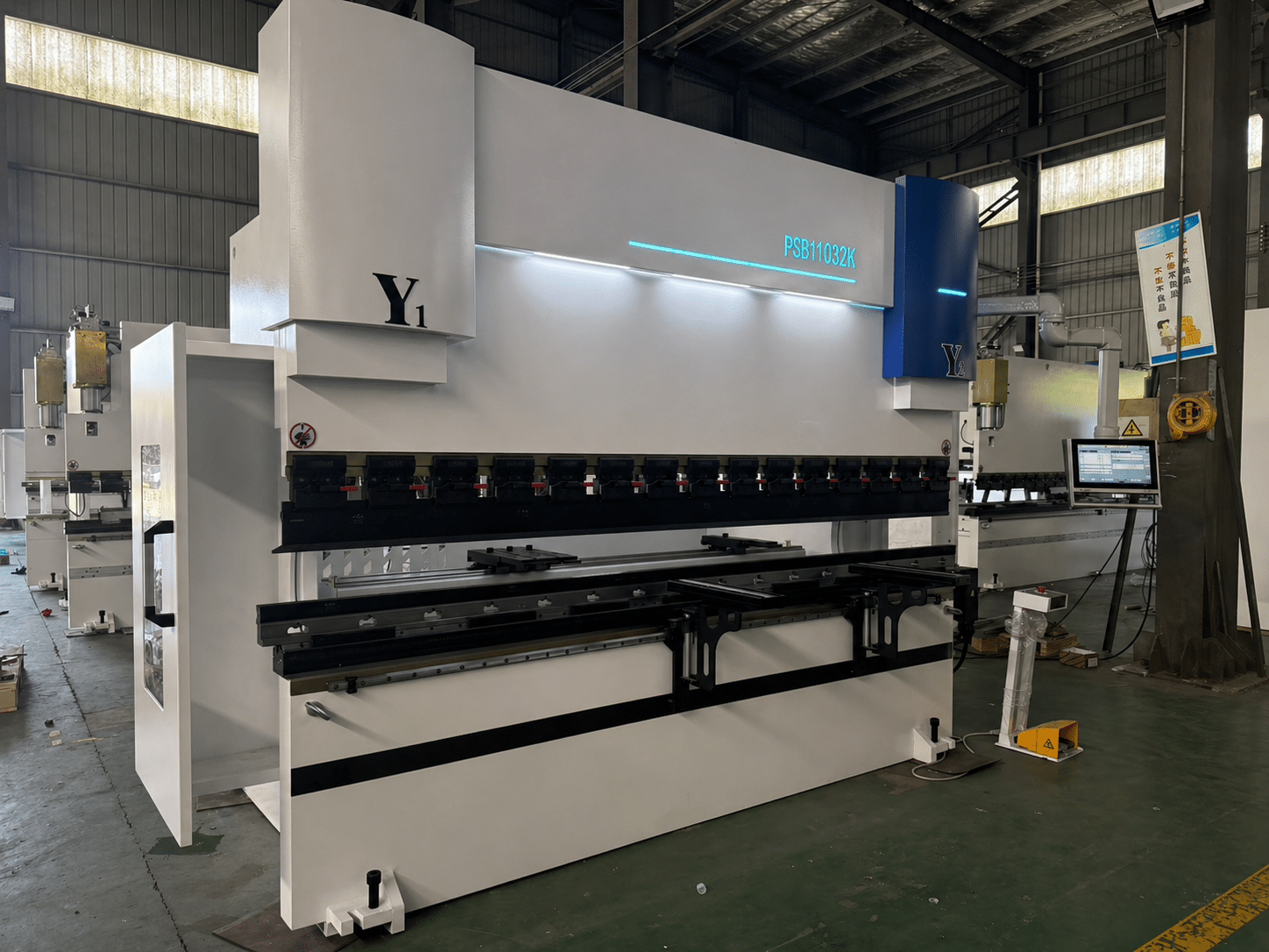 CNC press brake machine bending metal sheet with precision control