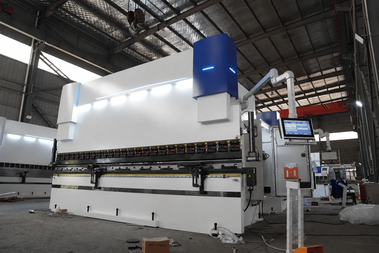 Sheet metal bending process using servo CNC press brake