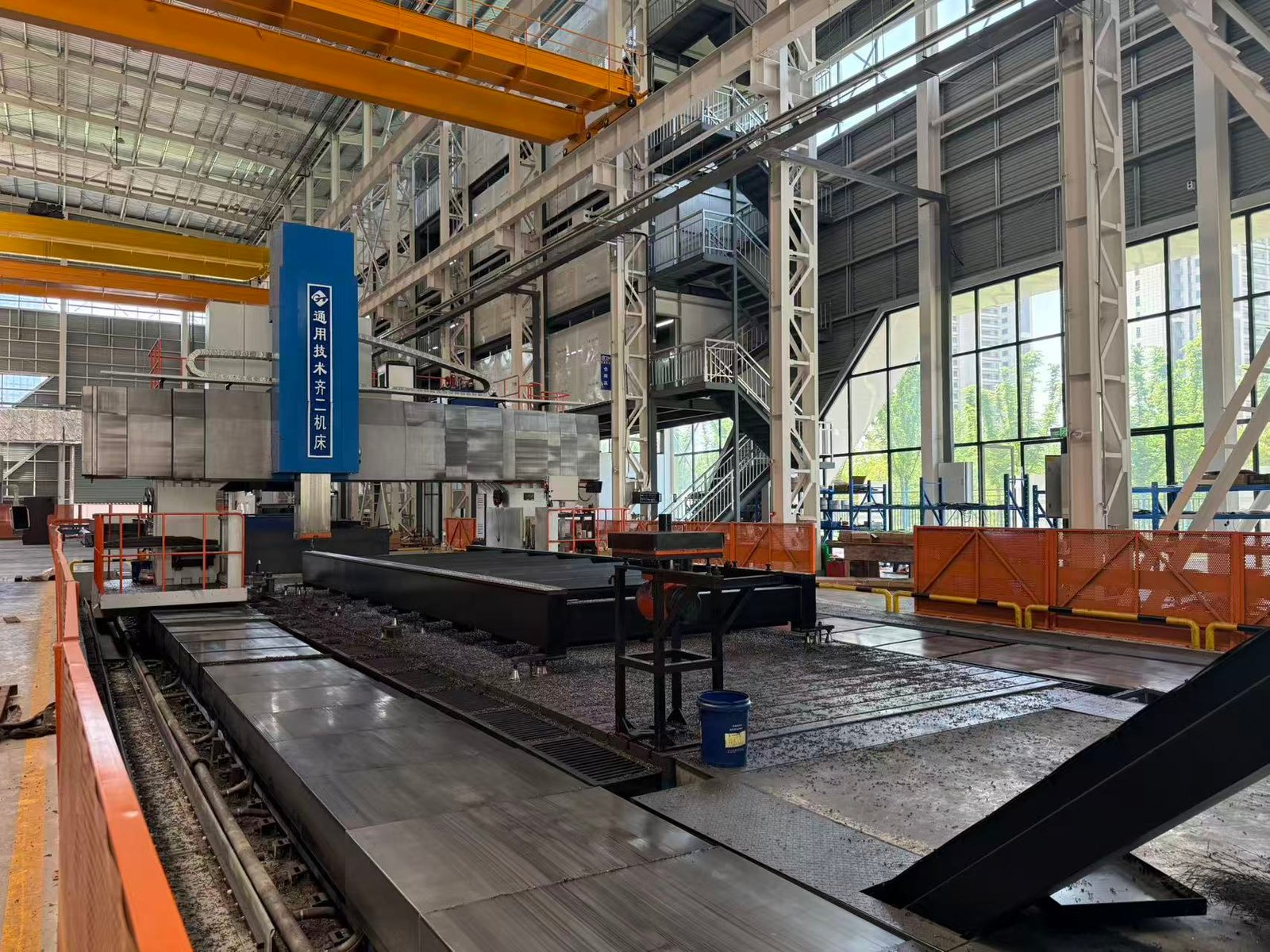 Metal fabrication workshop using servo CNC press brake machine