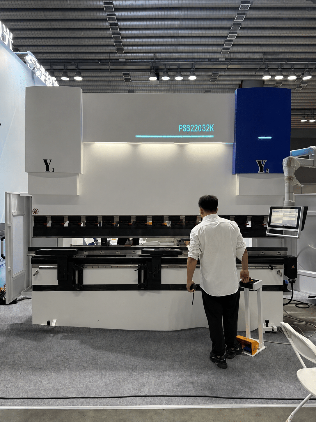 CNC press brake machine assembly and production process