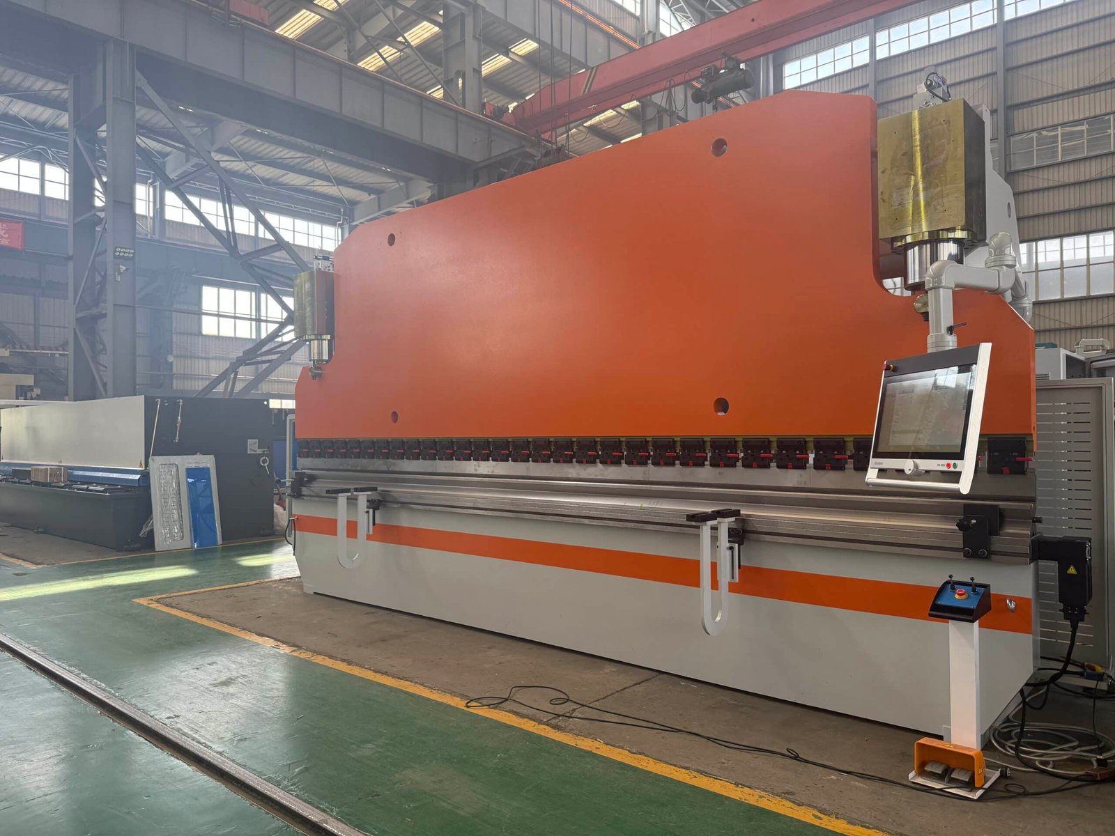 CNC press brake for elevator panel bending and sheet metal forming