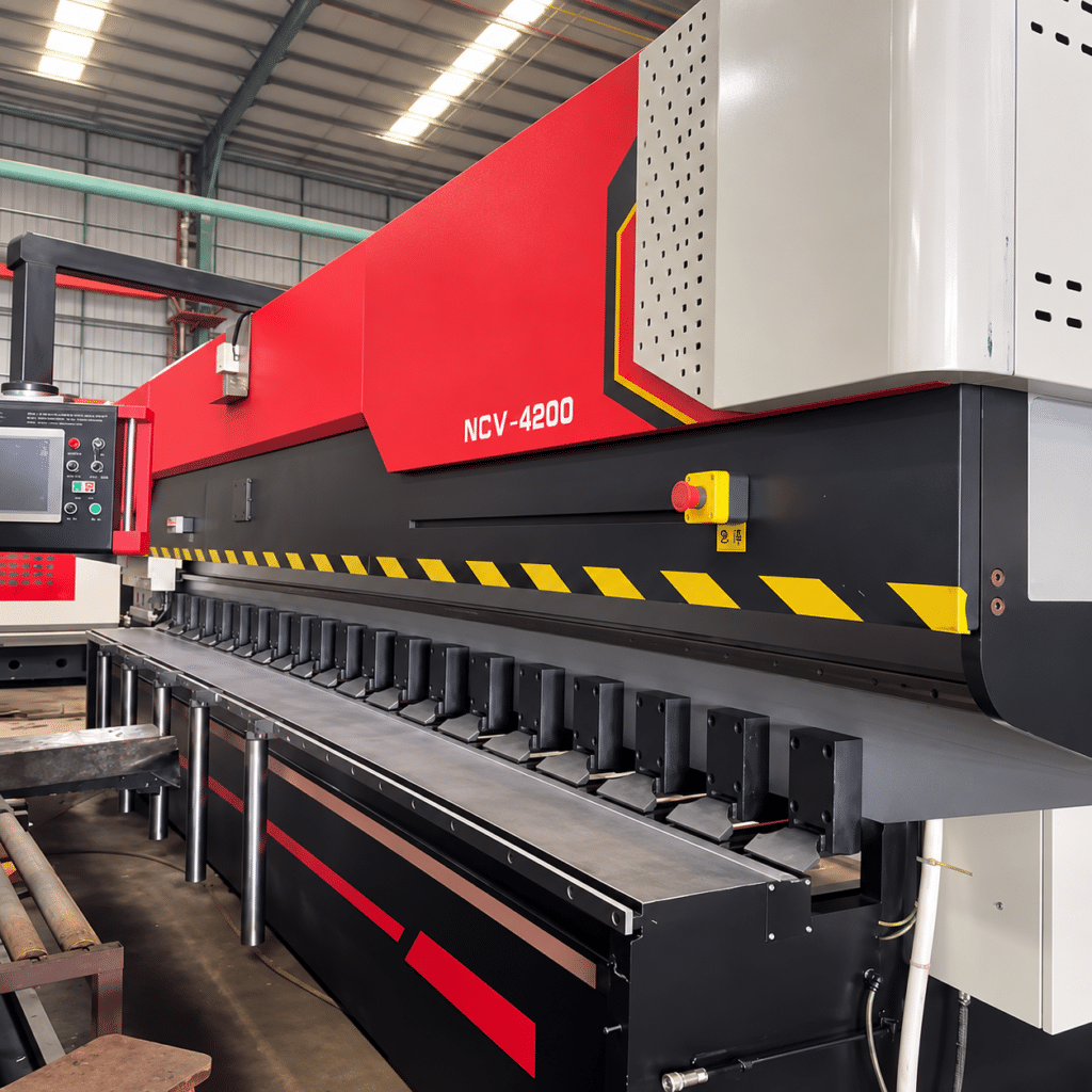 vertical V grooving machine for sheet metal processing