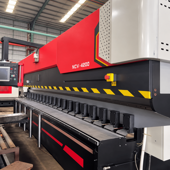 vertical V grooving machine for sheet metal processing